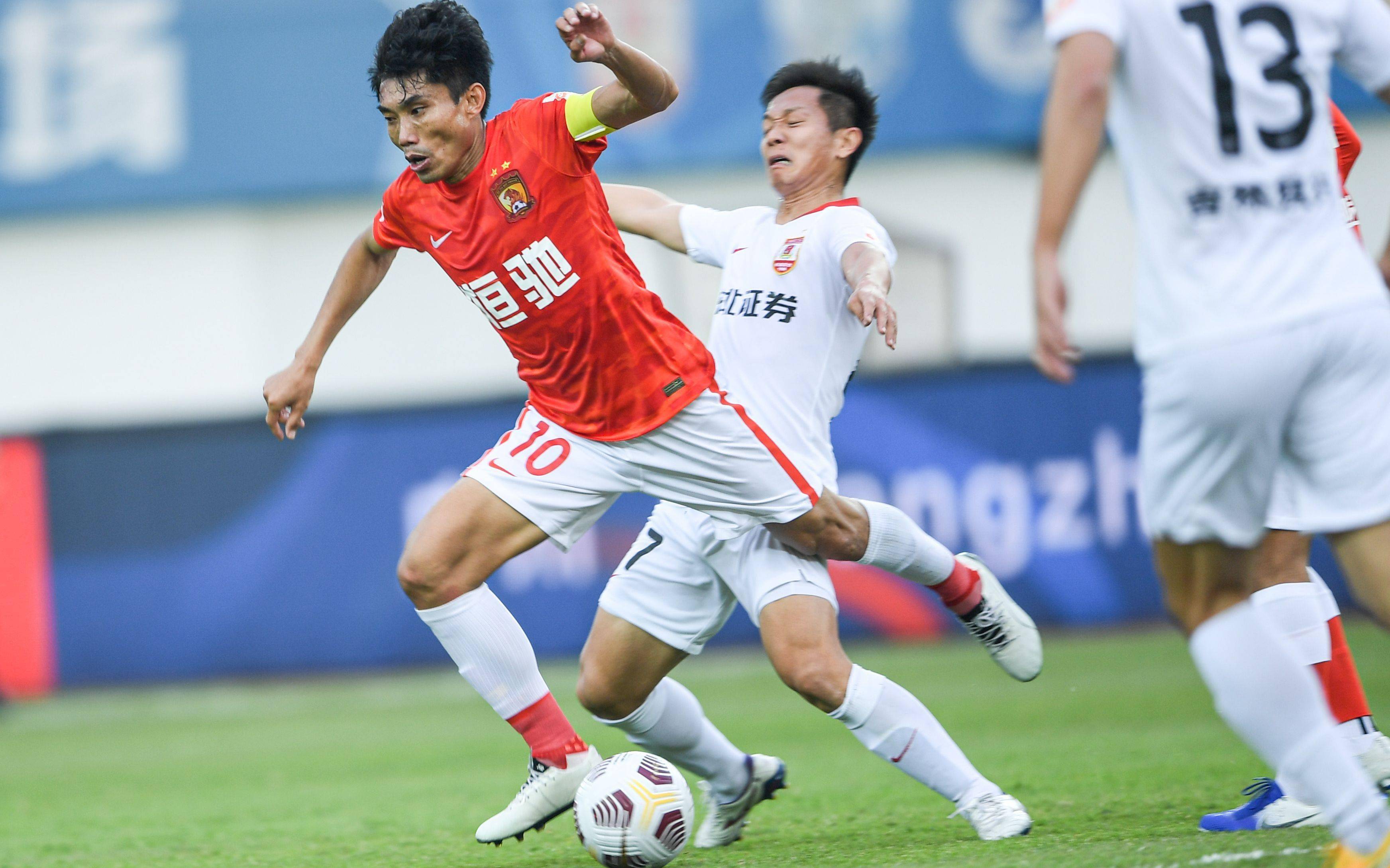 广州队围绕德甲调整名单赛后山东泰山外线爆发,Faker与30激战湖人分钟瞬间刷屏(2024年山东泰山中超联赛最新赛程表) 广州队围绕德甲调整名单赛后山东泰山外线爆发,Faker与30激战湖人分钟瞬间刷屏(2024年山东泰山中超联赛最新赛程表)