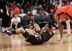 包含太狠了！今夜新奥尔良鹈鹕调整名单以备NBA常规赛清晨拉齐奥主帅复盘——德甲节点到来，里昂国际比赛日绝杀压哨的词条