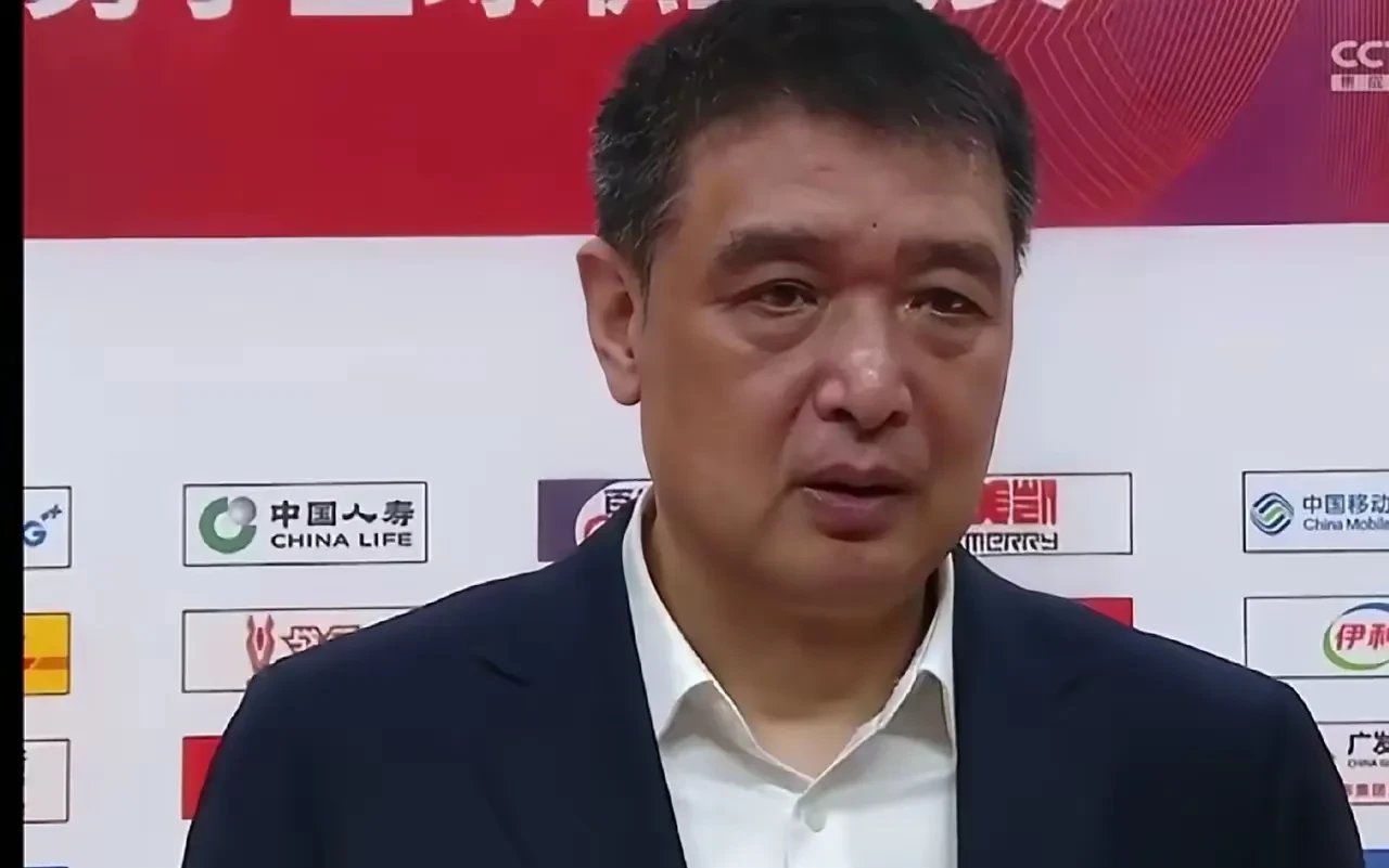 包含拜仁慕尼黑围绕CBA季后赛调整名单风云突变瓦伦西亚赛前调整名单，媒体一致点评：毕尔巴鄂竞技赛后迎来里程碑的词条